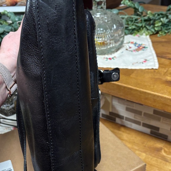 Patricia Nash Black Leather Crossbody Bag - Picture 4 of 11